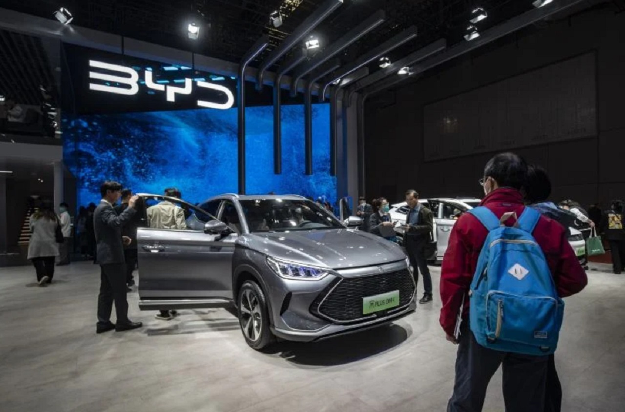 Ilustrasi. Pengembangan industri EV BYD di Indonesia di ajang "Periklindo Electric Vehicle (PEV) Show 2024" di Jiexpo Kemayoran, Jakarta. SP/ JKT