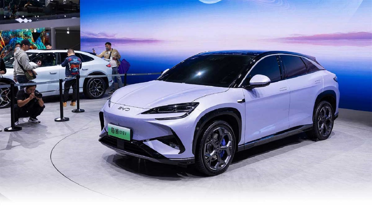 Tampilan BYD Sea Lion 07 yang siap jadi saingan kuat Tesla Model Y. SP/ JKT