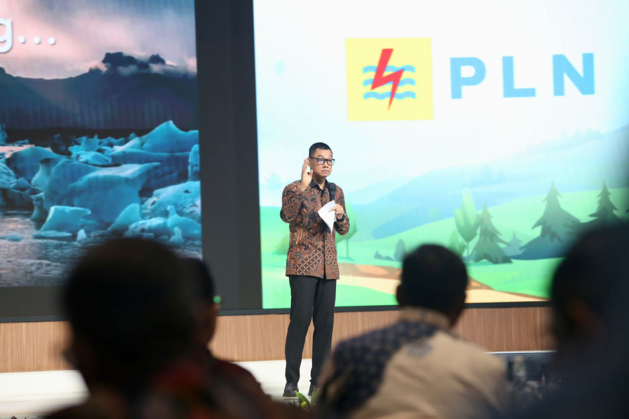 Dirut PLN Darmawan Prasodjo menyampaikan PLN terus mengupayakan langkah-langkah strategis dan kolaboratif dalam pengurangan emisi karbon dari sektor kelistrikan. Foto/Humas PLN