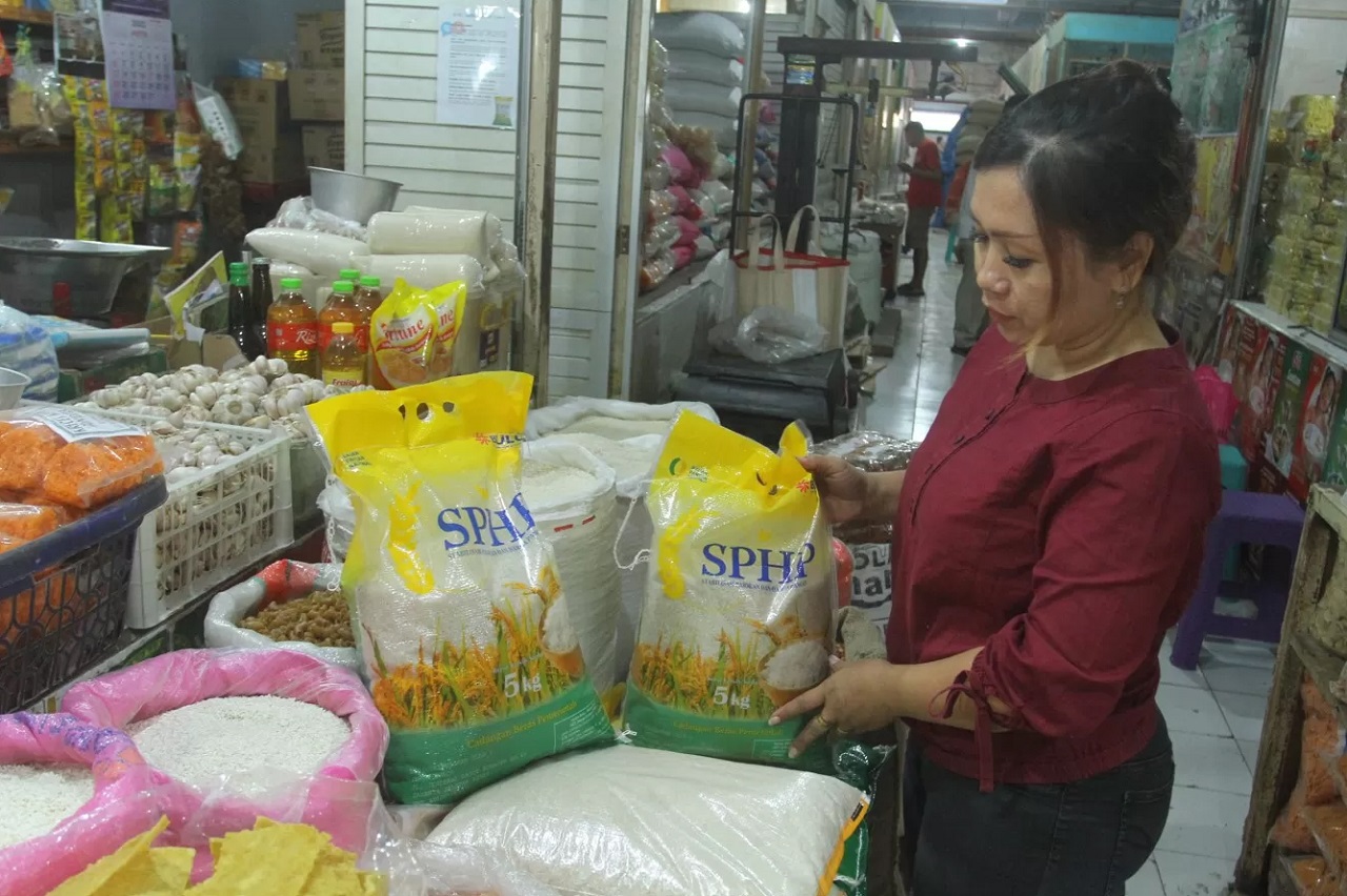 Ilustrasi. Salah satu pedagang di pasar tradisional Kota Madiun. SP/ MDN