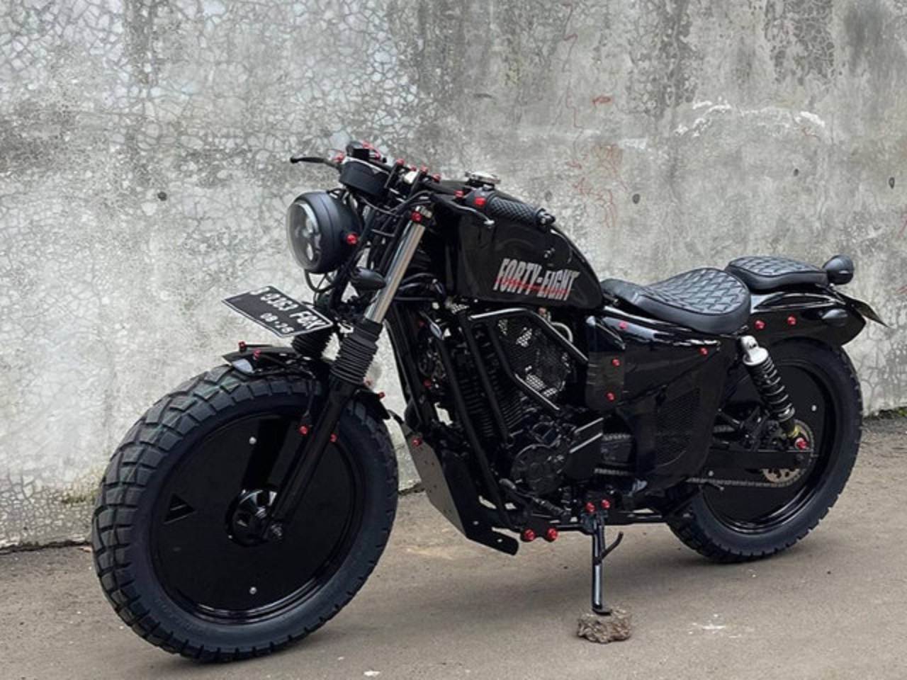 Motor custom dari bahan Yamaha Byson buatan Dimas Garage. SP/ Dok Instagram @dimasgarage