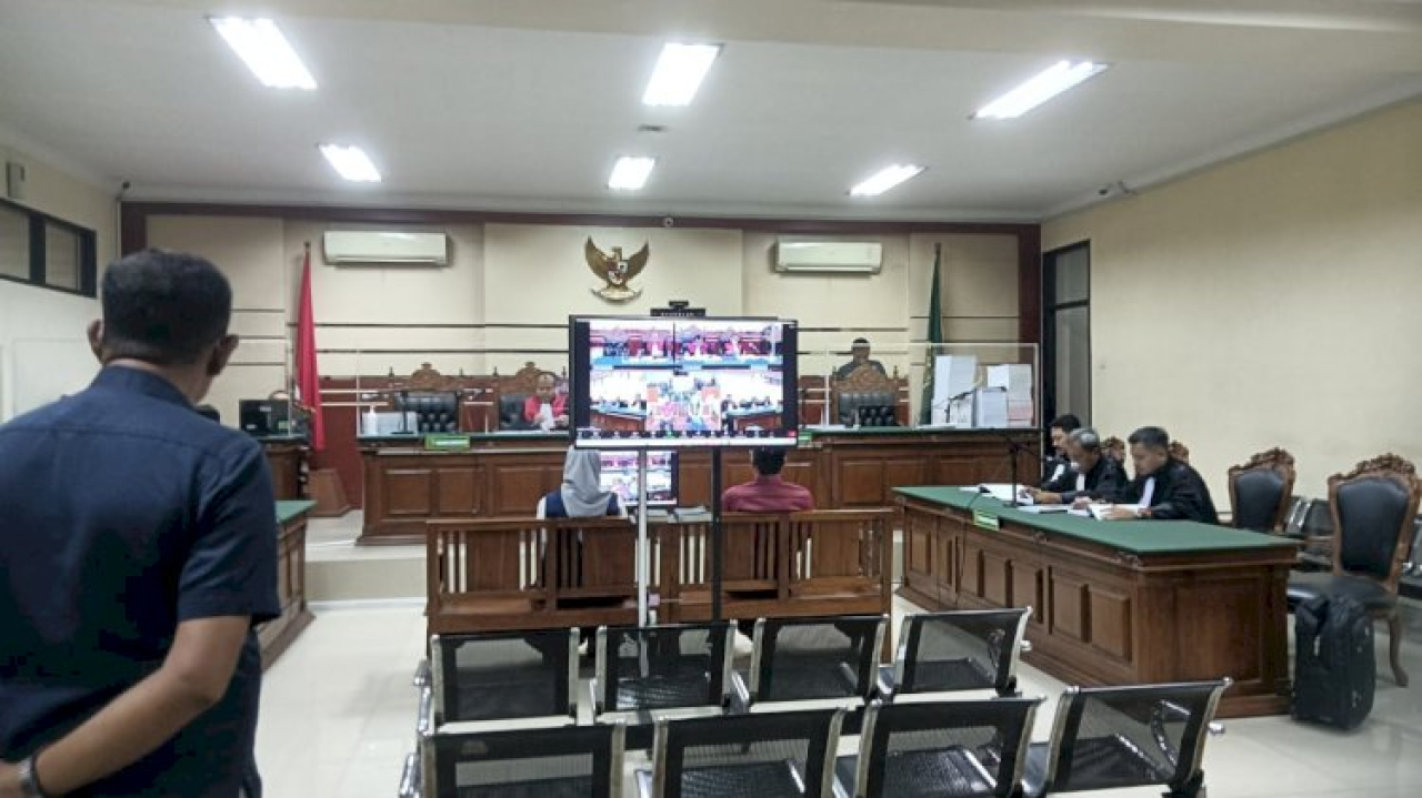 Sidang TPPU yang menyeret Hasan Aminudin, Mantan Bupati Probolinggo Marah di Pengadilan Tipikor Surabaya.