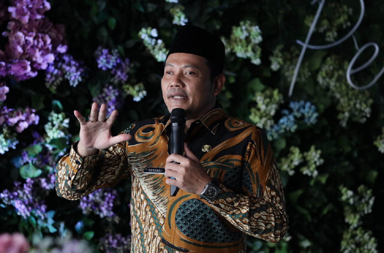 Plt Bupati Sidoarjo, Subandi S. H, M. Kn menginstruksikan Dinas Komunikasi dan Informatika (Kominfo) Kabupaten Sidoarjo untuk bekerja lebih maksimal dalam menyebarluaskan informasi yang akurat. SP/ HIKMAH