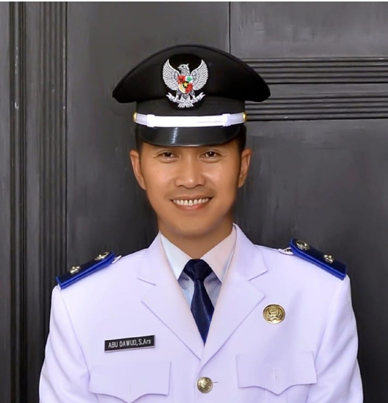 Kades Bakung Temenggungan Balongbendo Abu Daud S. Ars. SP/ HIKMAH