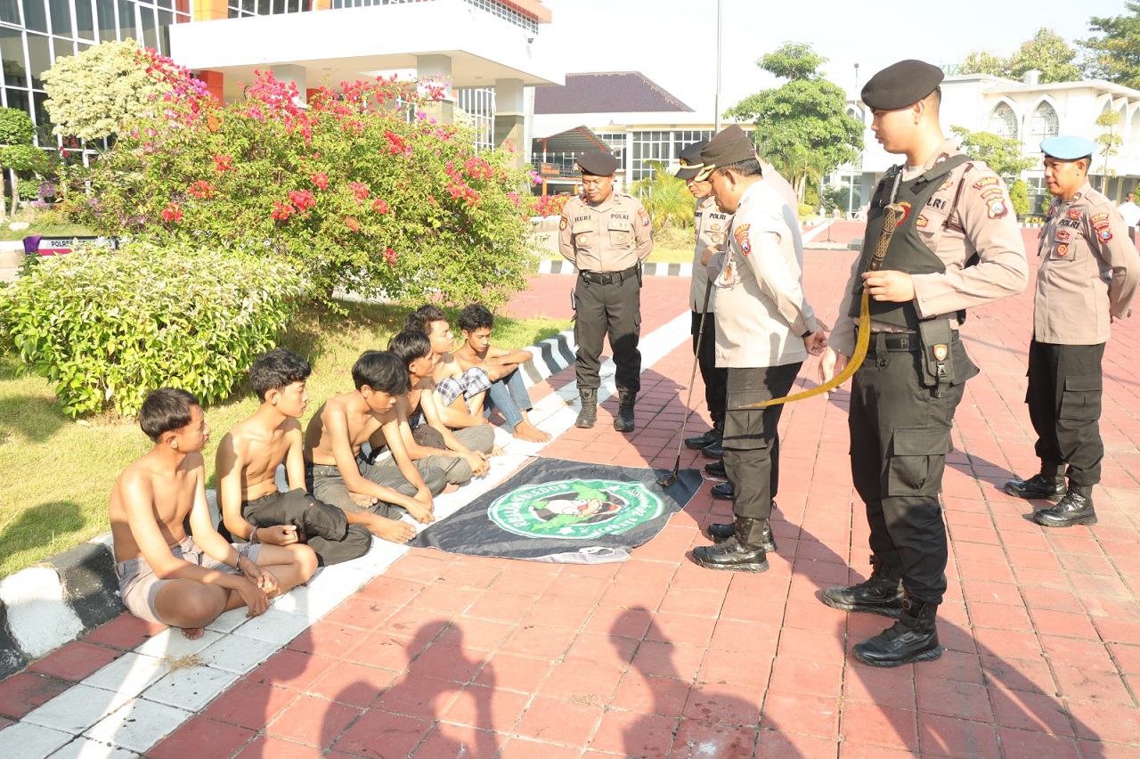 Anggota geng motor yang berhasil diringkus aparat Polres Gresik. SP/ GRS