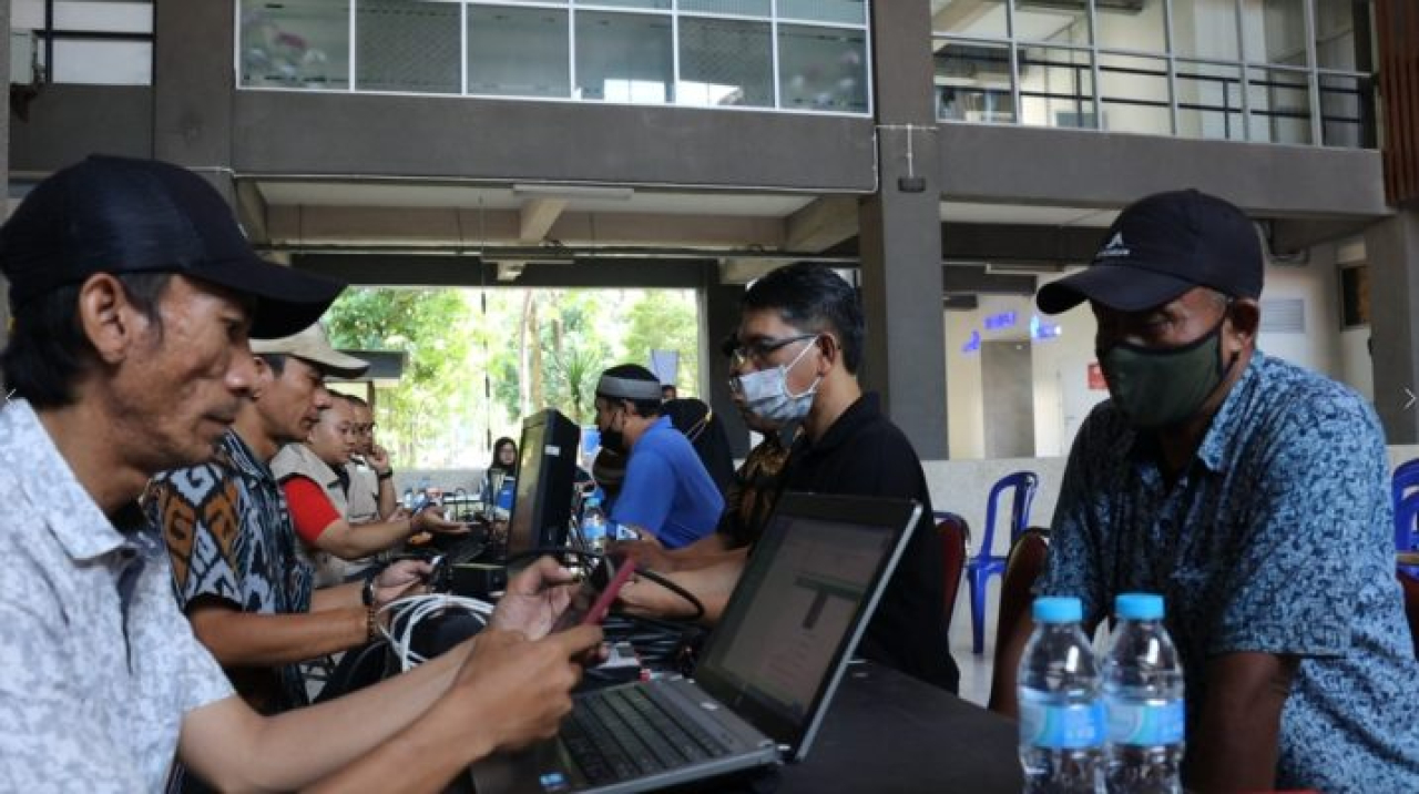 Pemkot mengambil kebijakan satu persil tanah maksimal diisi tiga Kartu Keluarga (KK). SP/SURA