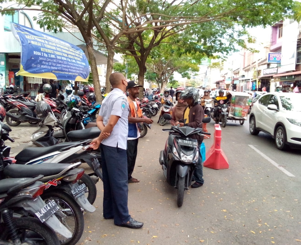 Ilustrasi. Sejumlah fasilitas parkir di pinggir jalan umum wilayah Kota Probolinggo, Jawa Timur. SP/ PRB