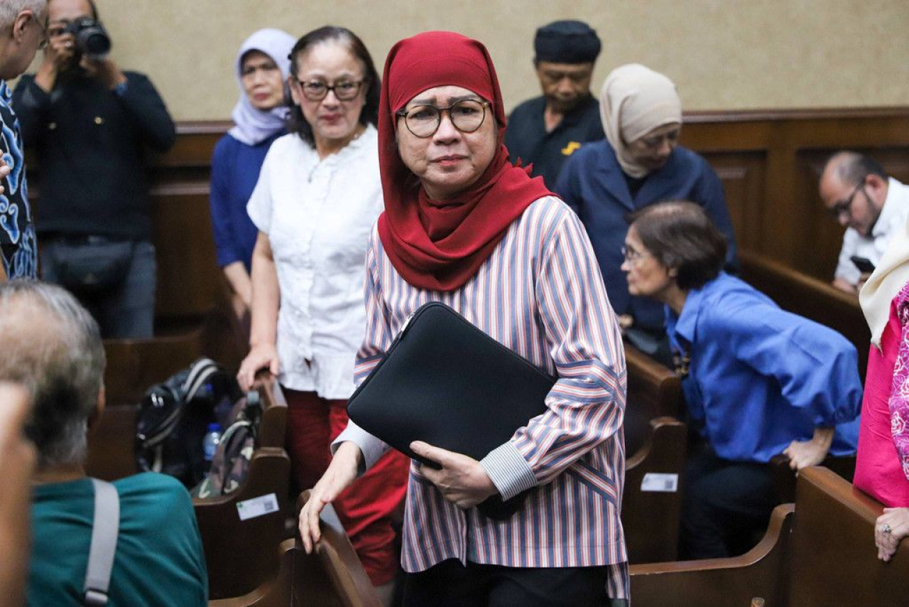 Ekspresi Karen Agustiawan setelah divonis 9 Tahun penjara oleh Pengadilan Tipikor Jakarta.