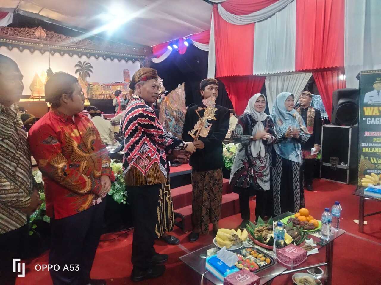 Pagelaran wayang Gagrak Porong Sidoarjoan yang di gelar di komplek situs Sendang Agung, Kelurahan Urang. SP/ HIKMAH