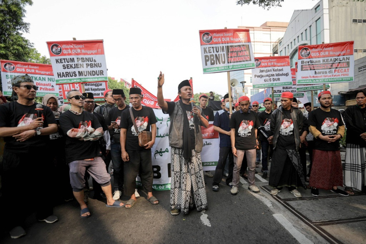 Aksi massa yang mengatasnamakan Aliansi Santri Gus Dur, Jumat (2/8/2024) kemarin menggelar aksi di Kantor PBNU Jakarta.