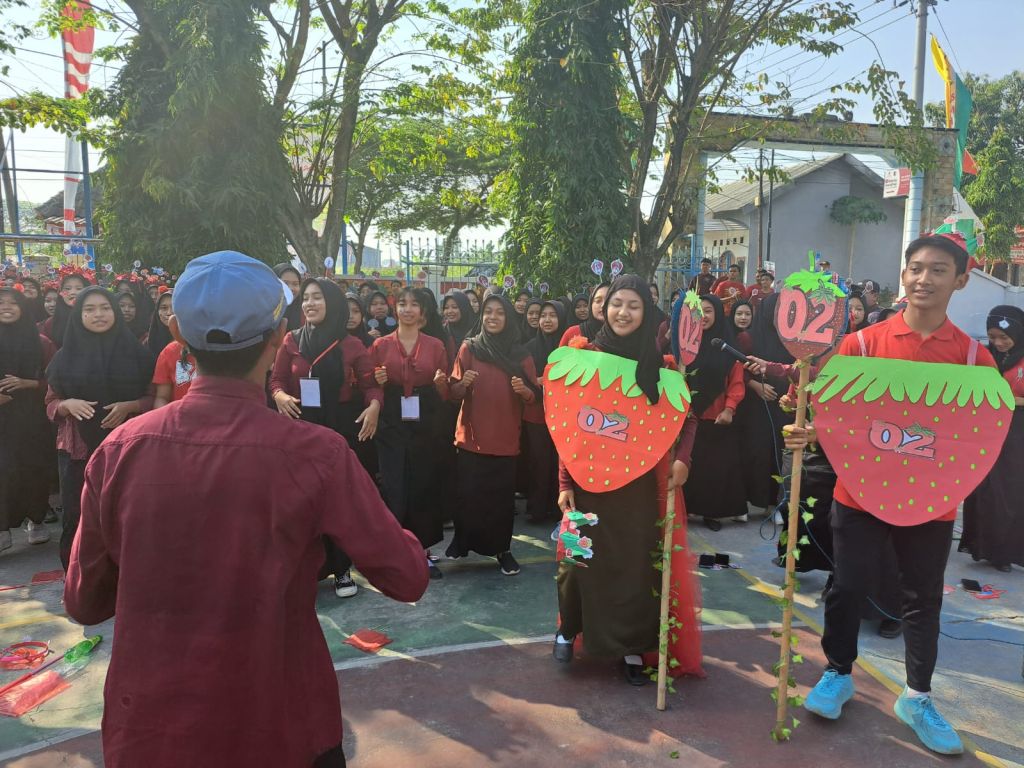 Pemilihan Ketua OSIS di SMAN 1 Kutorejo digelar bak pemilu