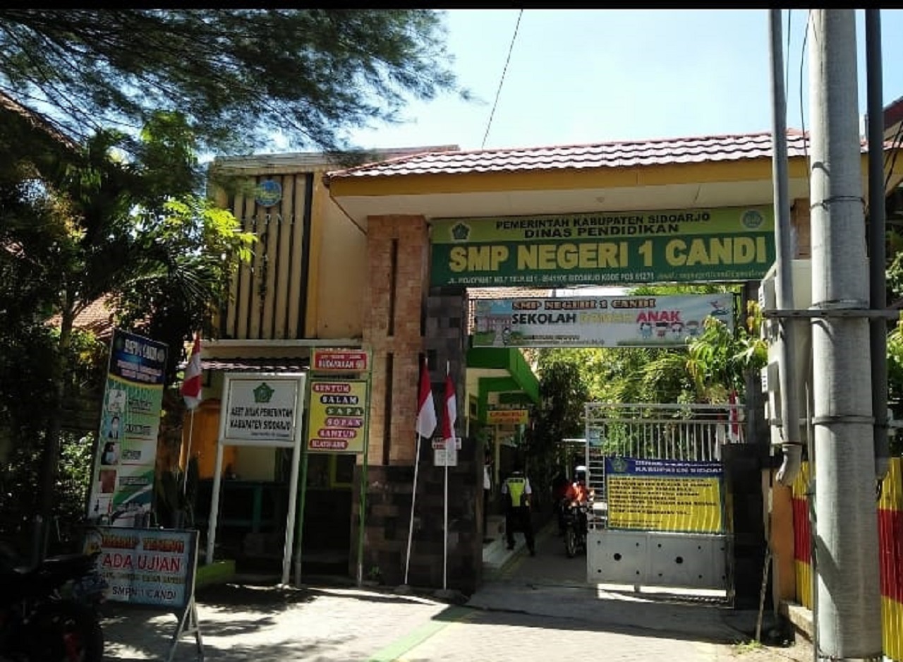 SMPN 1 Candi Sidoarjo turut menerapkan toleransi dalam berbudaya di kamar mandi untuk keamanan dan kenyamanan siswa/i nya. SP/ HIKMAH