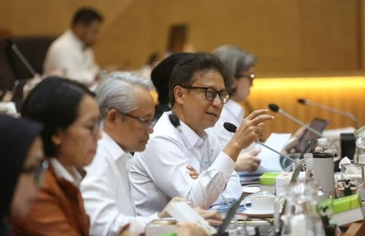 Menteri Kesehatan Budi Gunadi Sadikin, bicara dengan anggota Komisi IX DPR RI terkait sikap aksi bullying di kalangan dokter spesialis yang membuat salah satu dokter meninggal dan ayahnya depresi.