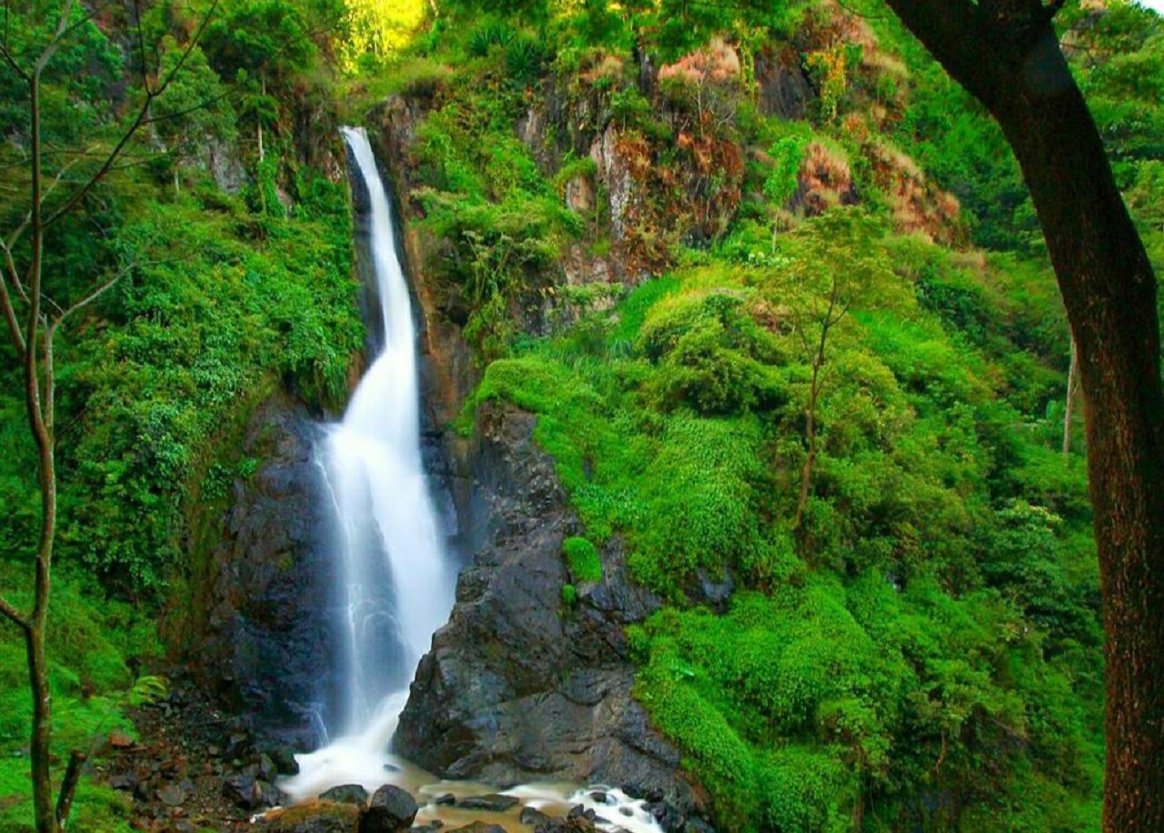 Destinasi wisata Air Terjun Pletuk, Ponorogo, Jawa Timur. SP/ PNG