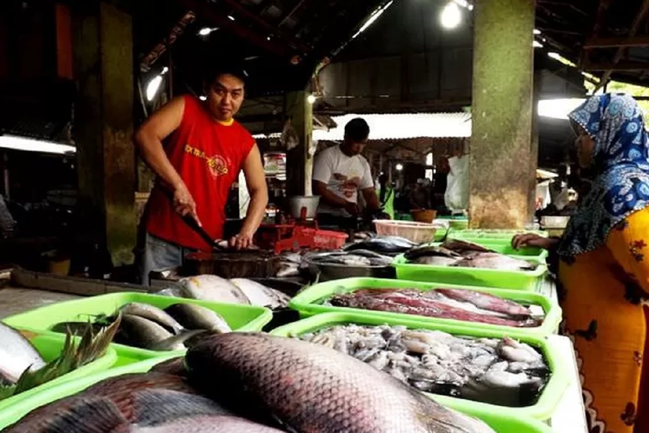 Ilustrasi. Penjualan ikan hasil budidaya di salah satu Pasar Tradisional Trenggalek. SP/ TRG