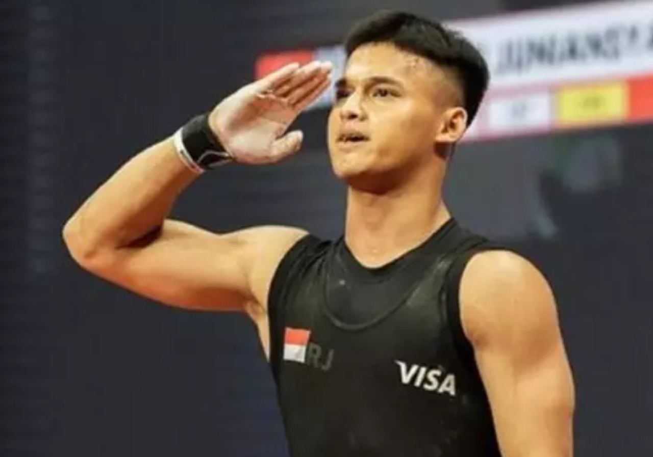 Lifter Indonesia, Rizki Juniansyah meraih medali emas di cabang olahraga angkat besi nomor 73 kg putra Olimpiade Paris 2024.