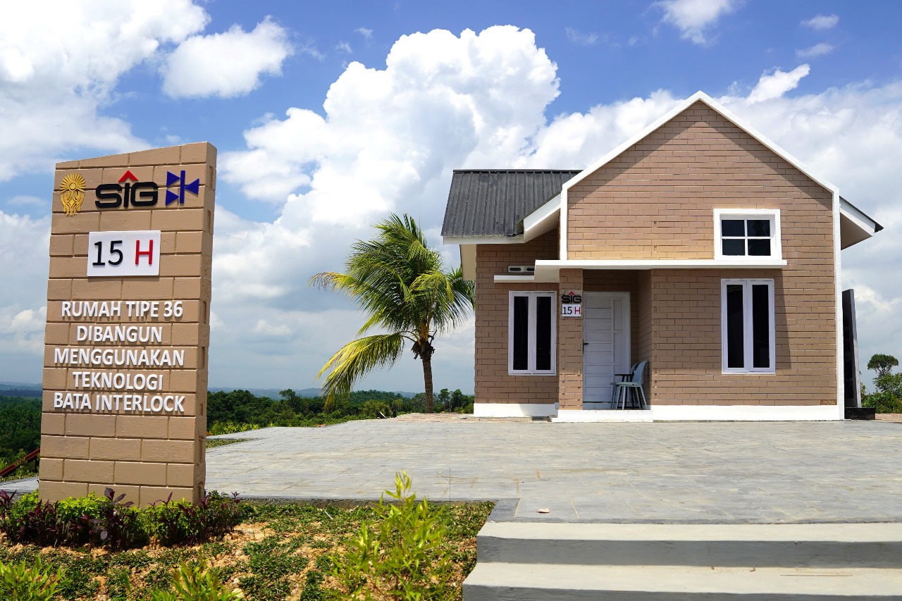 Hunian tapak ramah lingkungan MBR tipe 36 yang dibangun di IKN menggunakan solusi bata interlock dari semen hijau SIG yang ramah lingkungan. SP/SIG