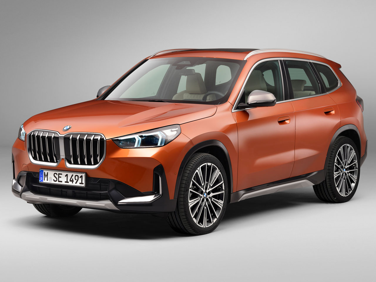 Ilustrasi. BMW model X1 yang juga ikut terdampak masalah sistem IBS. SP/ JKT