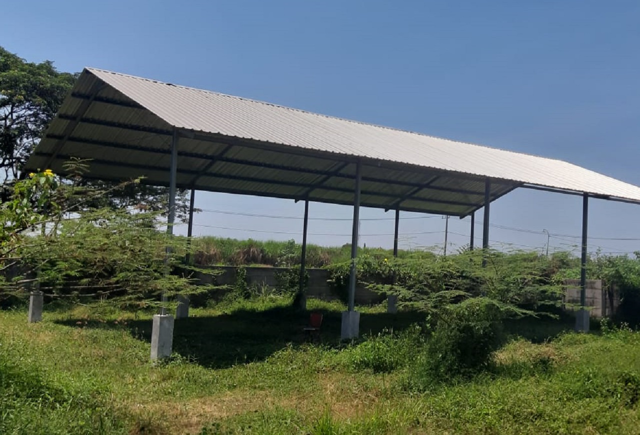 Tempat Pengelolaan Sampah Terpadu (TPST) di Desa Bulang, Kecamatan Prambon, Sidoarjo mangkrak. SP/ JUM