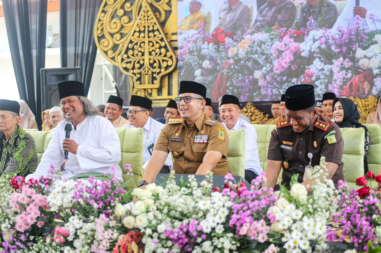 Pj Wali Kota Mojokerto Ali Kuncoro saat kenduri layah bersama Forkopimda dan ASN Kota Mojokerto