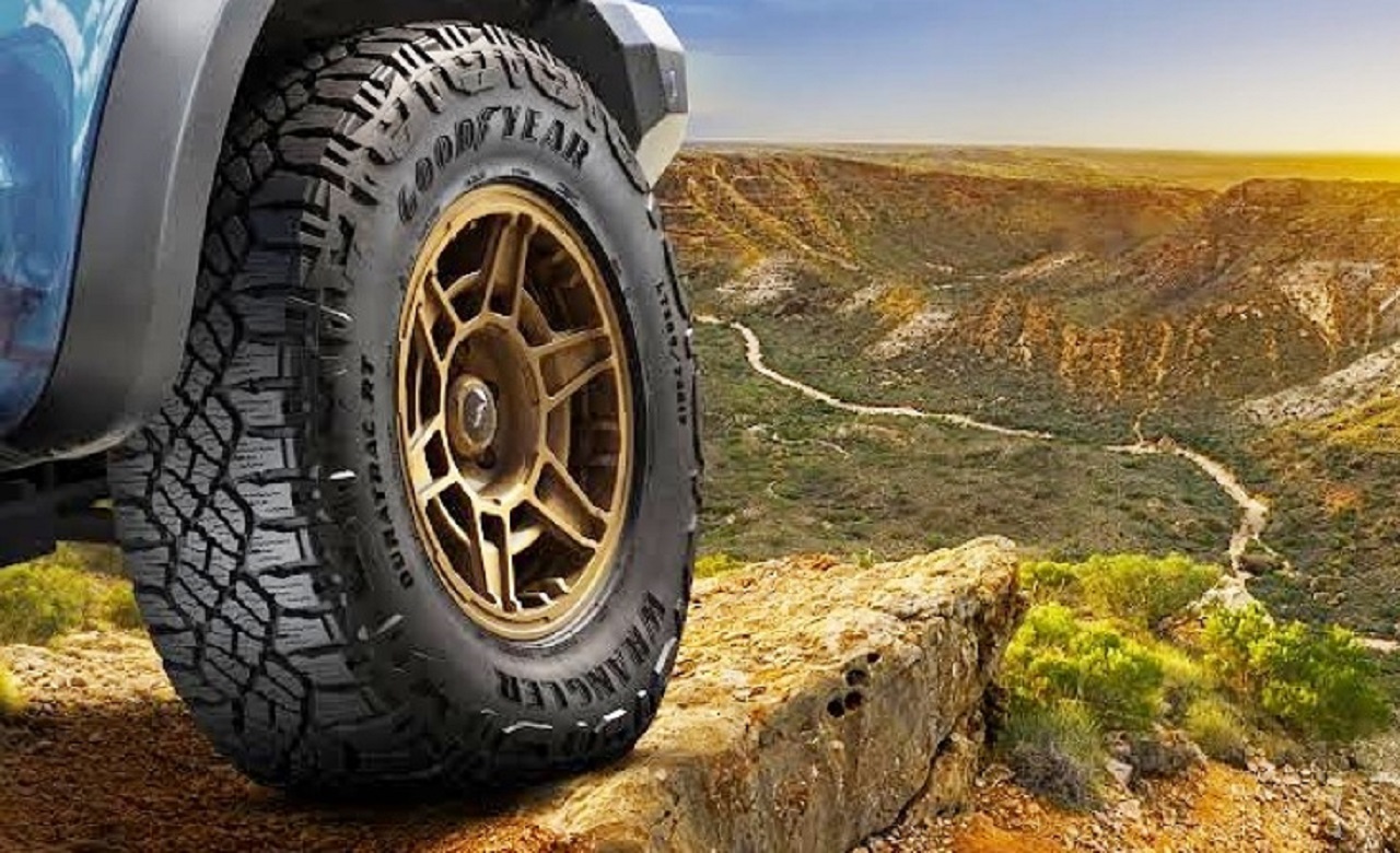 Ban Goodyear Wrangler Duratrac RT. SP/ JKT