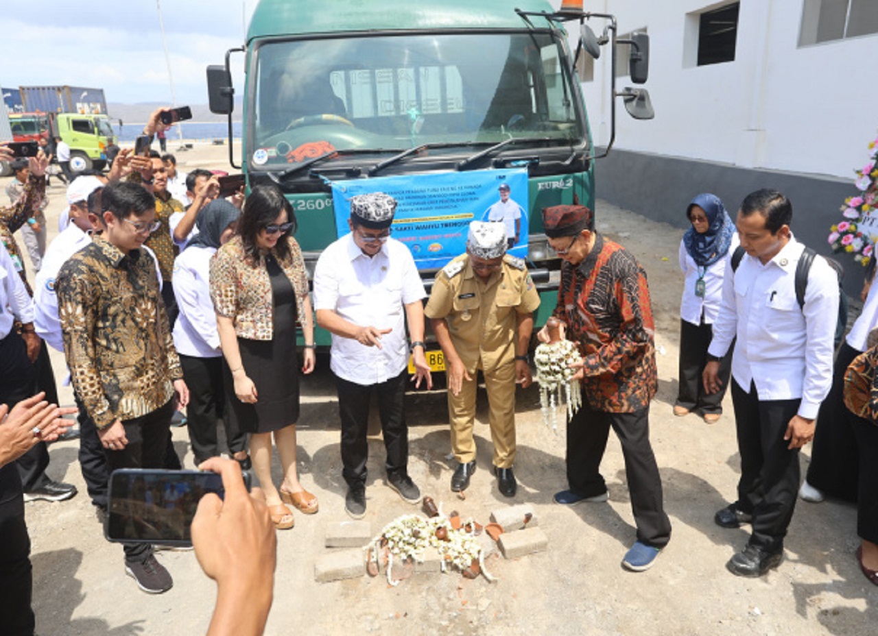 Pelepasan ekspor produk ikan tuna kaleng dari Banyuwangi ke Kanada. SP/ BYW