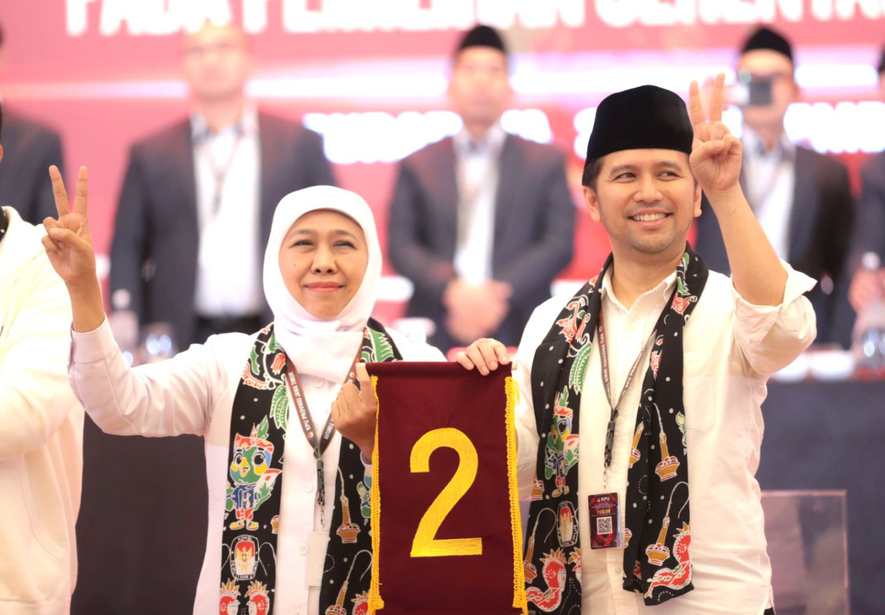 Pasangan Calon Gubernur dan Wakil Gubernur no urut dua, Khofifah Indar Parawansa dan Emil Dardak
