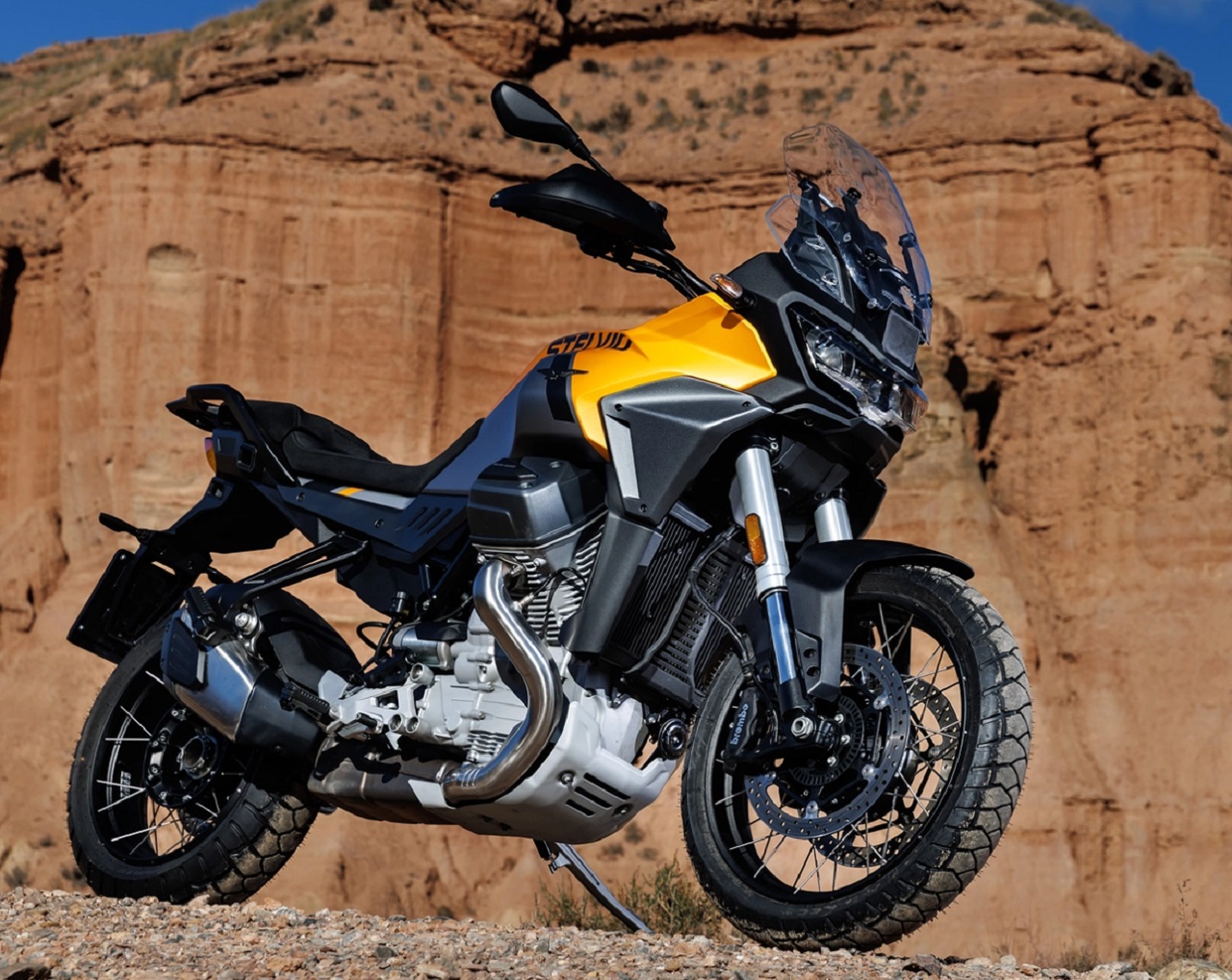 Moto Guzzi Stelvio. SP/ JKT