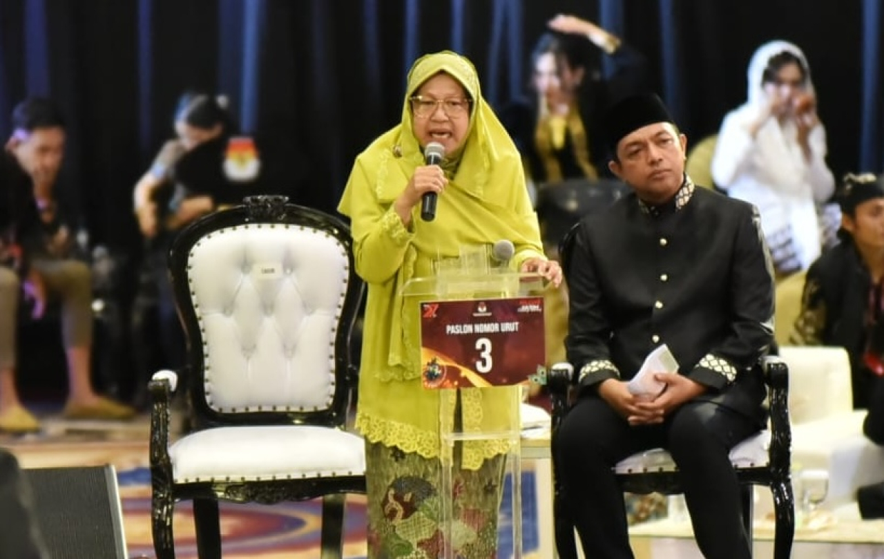 Paslon Nomer 03 Risma - Gus Hans saat debat publik, Jumat 18/10/2024.