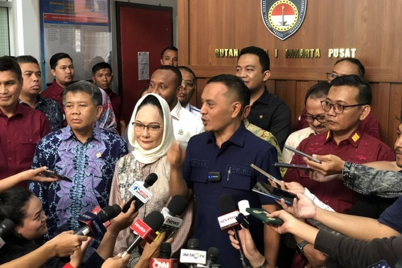 Anggota Komisi XIII DPR RI saat sidak di Rutan Kelas 1 Salemba, paska 7 tahanan dan napi kabur dari Rutan Selasa lalu.