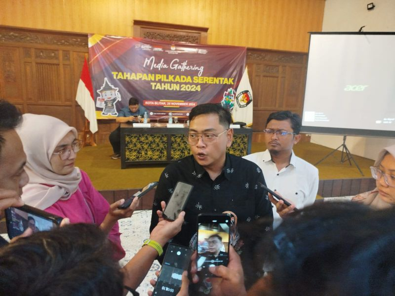 Rangga Bisma Aditya selaku Ketua KPU Kota Blitar.
