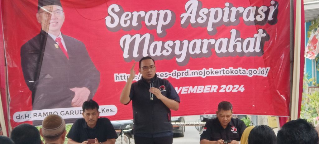 Anggota DPRD Kota Mojokerto dr Rambo Garudo saat melakukan reses di Lingkungan Balongrawe