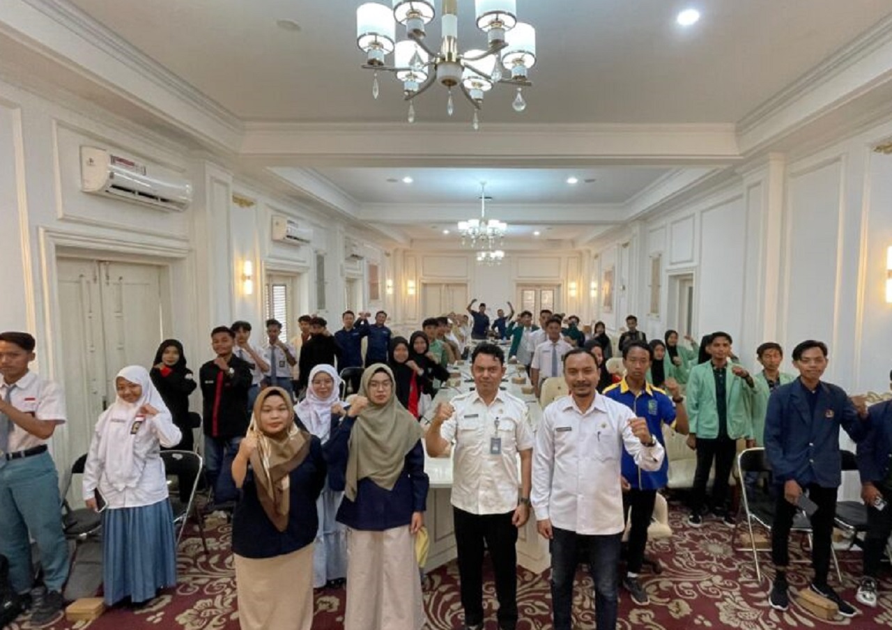 Foto bersama peserta pelatihan AI (Artificial Intelligence) di Pamekasan, Jawa Timur. SP/ PMK