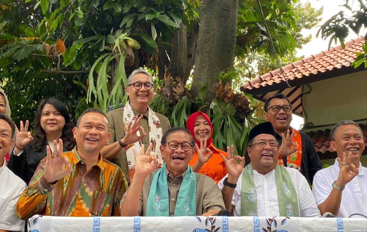 Paslon nomor urut 3 Cagub Jakarta, Pramono Anung dan Rano Karno mendeklarasikan menang Pilgub Jakarta satu putaran.