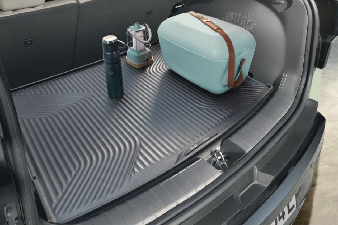 Cover bagasi dari plastik daur ulang Kia EV3. SP/ JKT