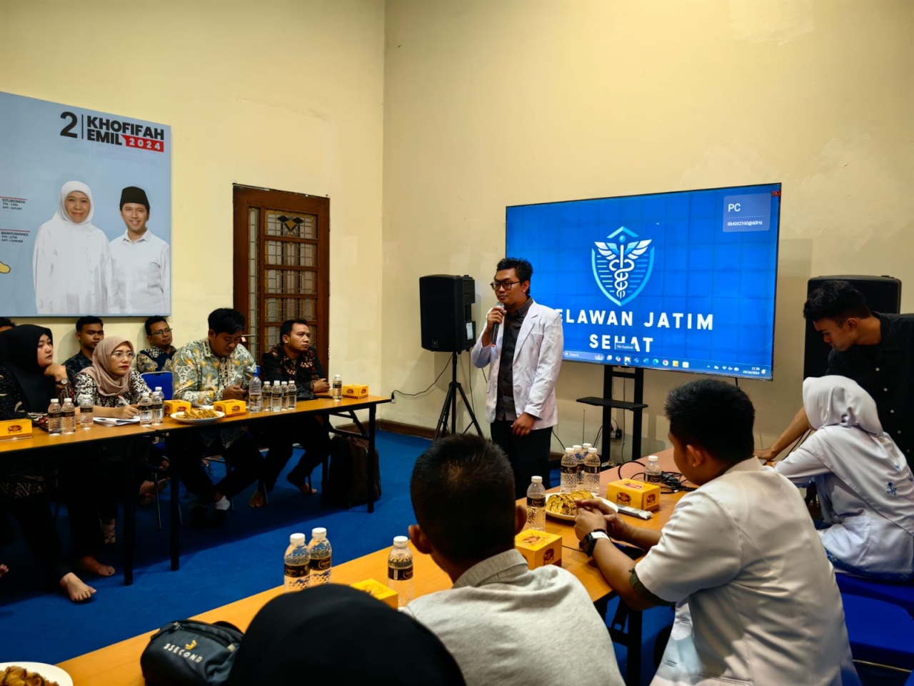 dr. Makhyan Jibril, seorang dokter sekaligus praktisi kesehatan