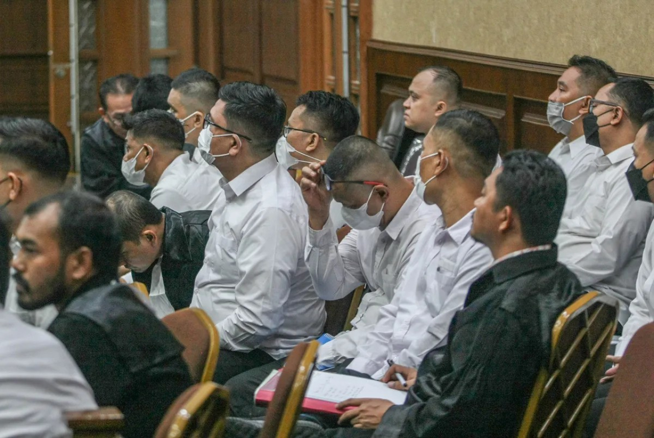 Ekspresi para eks pegawai KPK yang tersangkut kasus korupsi pungli Rutan KPK, saat membaca pledoi alias nota pembelaan di Pengadilan Tipikor, Jakarta Pusat.