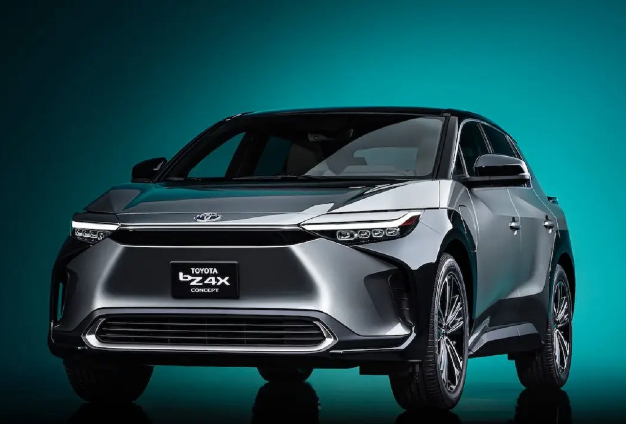Toyota bZ4X model tahun 2025. SP/ JKT