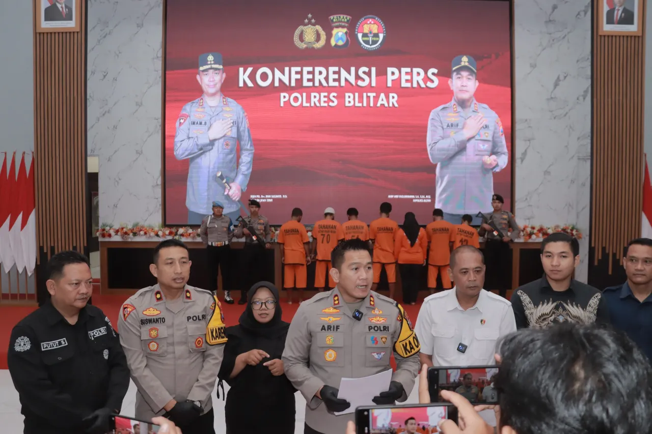 Kapolres Blitar Ungkap 3 Kasus Curat dengan 7 Tersangka
