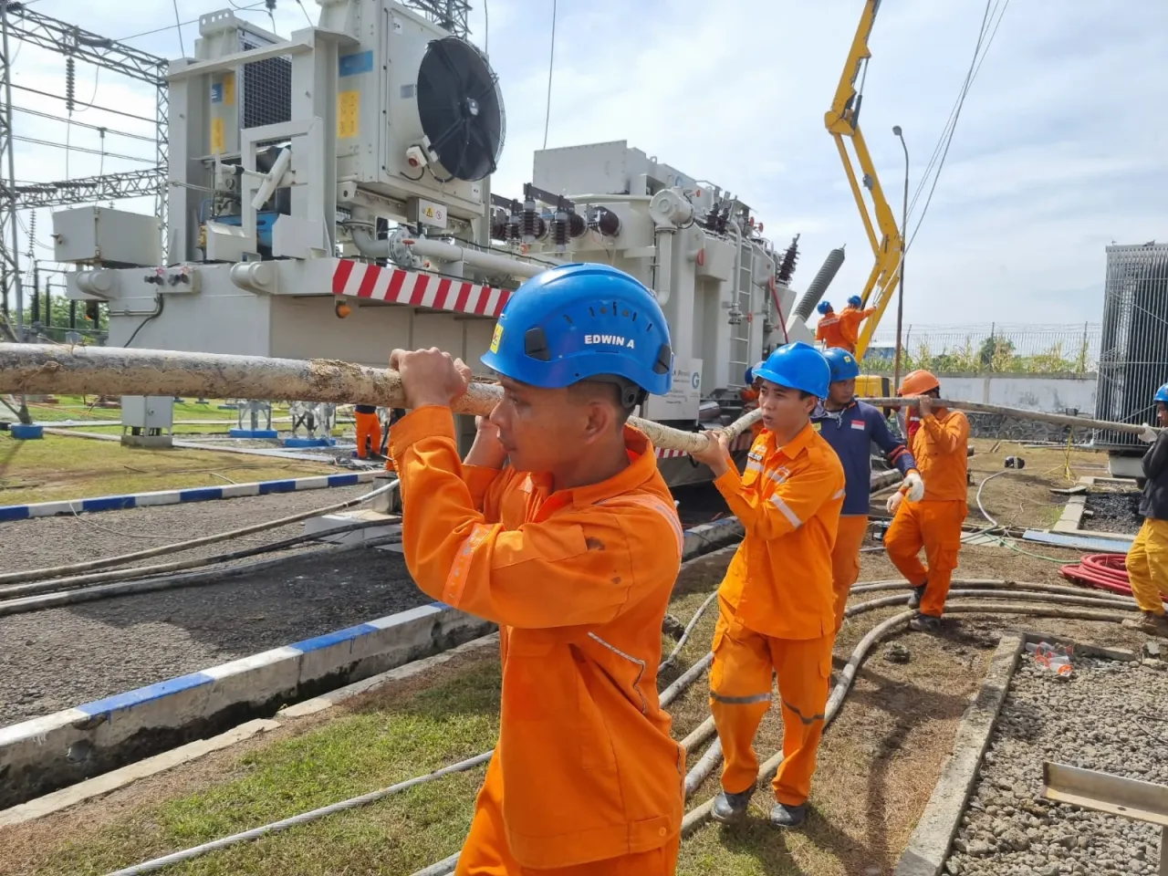 Normalkan Penyaluran Beban Pelanggan, PLN Gerak Cepat Recovery Pasca Gangguan GI Kasih Jatim