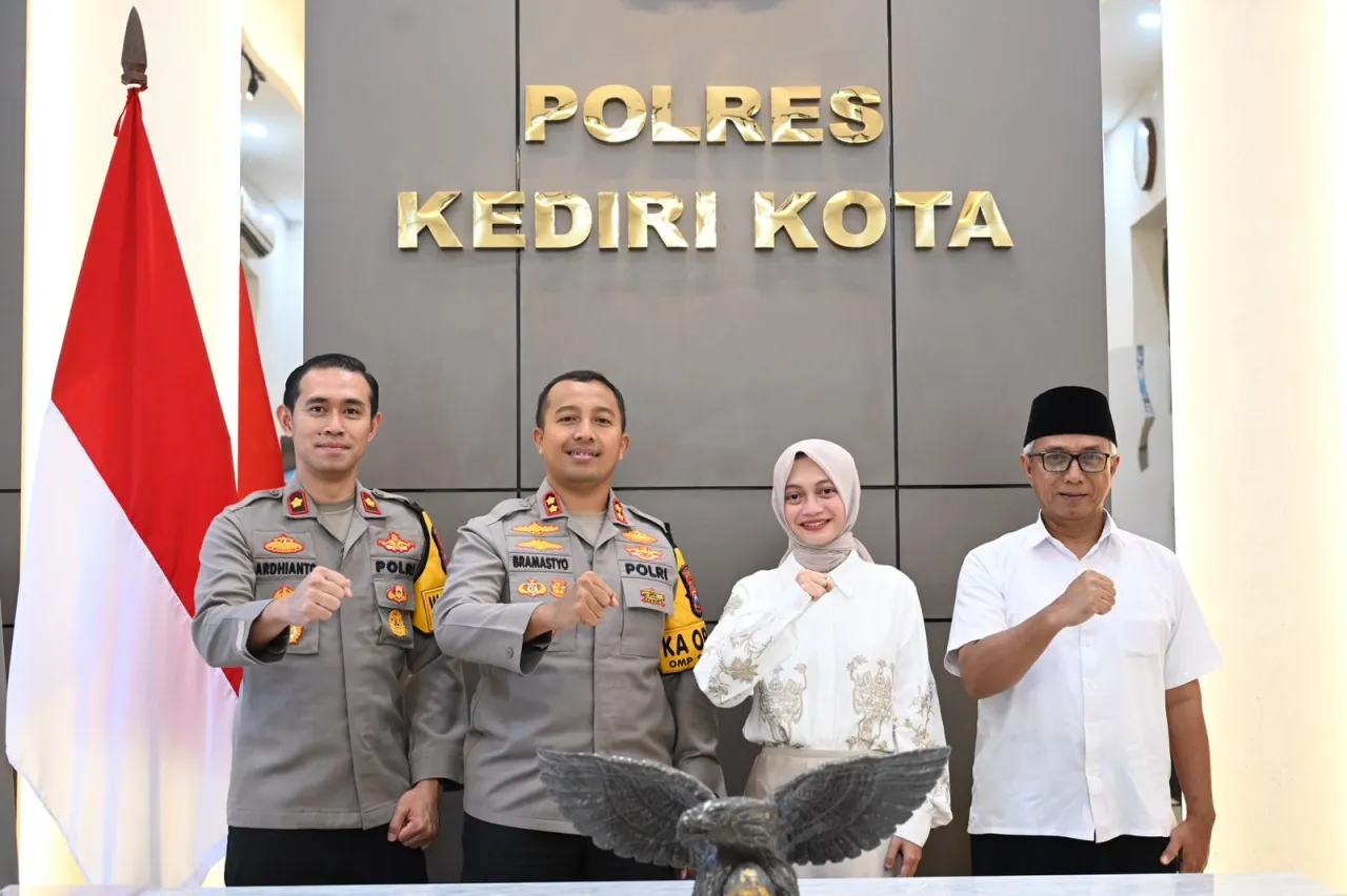 Mbak Vinanda dan Gus Qowim Komitmen Wujudkan Kota Kediri Aman Bersama Kapolres Kediri Kota
