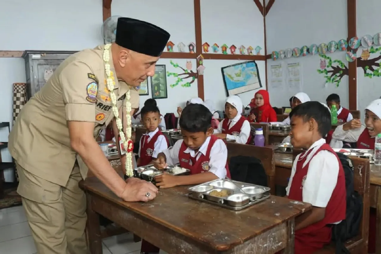 Sasar 3.504 Siswa, Pemkab Bangkalan Mulai Uji Coba Program MBG