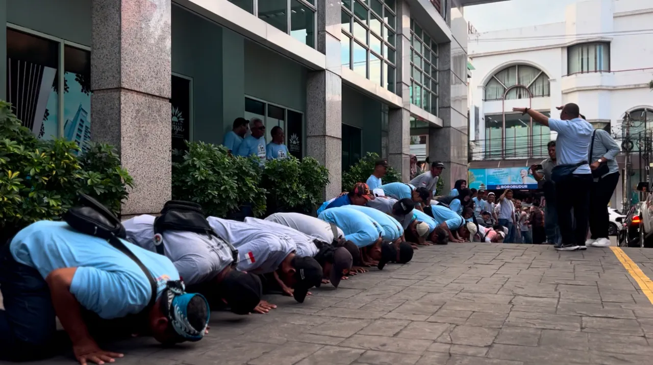 Baca juga : Pasca di Tetapkan, Relawan Suket Teki Nusantara Sujud Sukur, Vinanda : Kami Tetap Turun ke Bawah