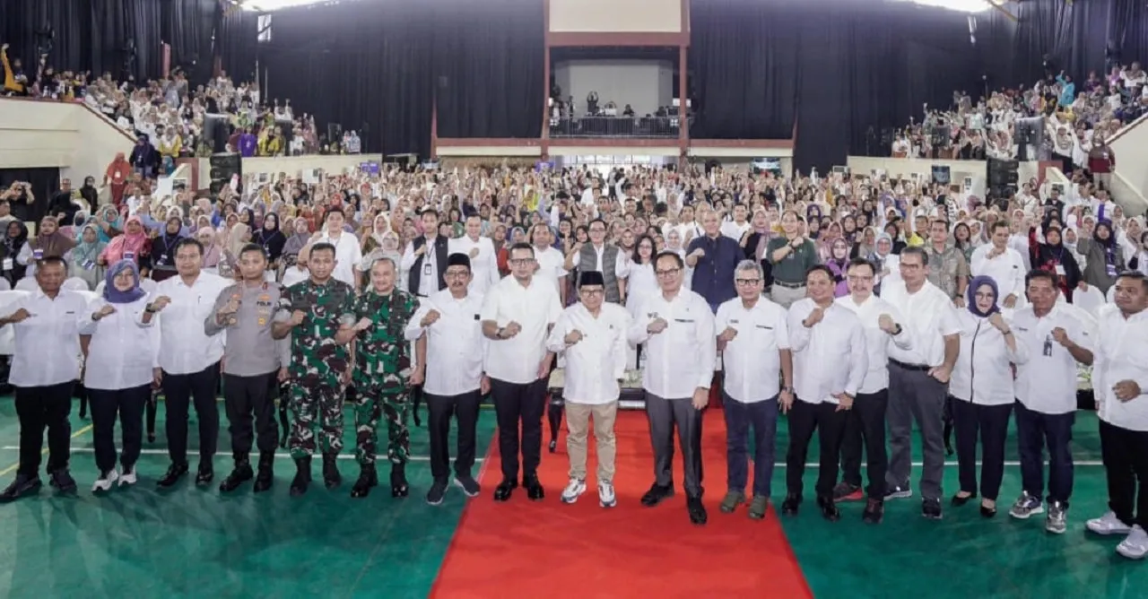Menko PM Muhaimin Iskandar Dorong Pertumbuhan Ekonomi Masyarakat Lewat Penguatan Program PNM Mekaar