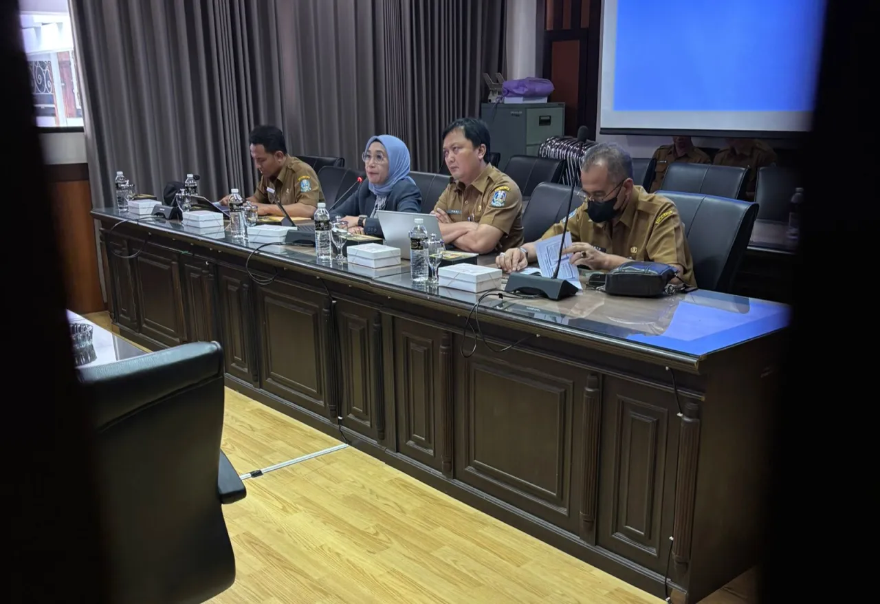 Bahas Anggaran PMK, Komisi B dengan Disnak Jatim Gelar Rapat Tertutup