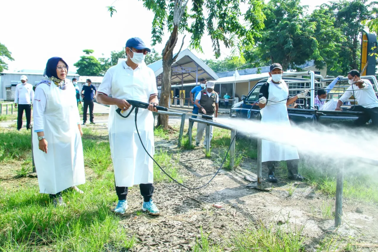 Antisipasi Merebaknya Kasus PMK, Pasar Hewan di Lamongan Tutup Vaksin Terus Digencarkan 