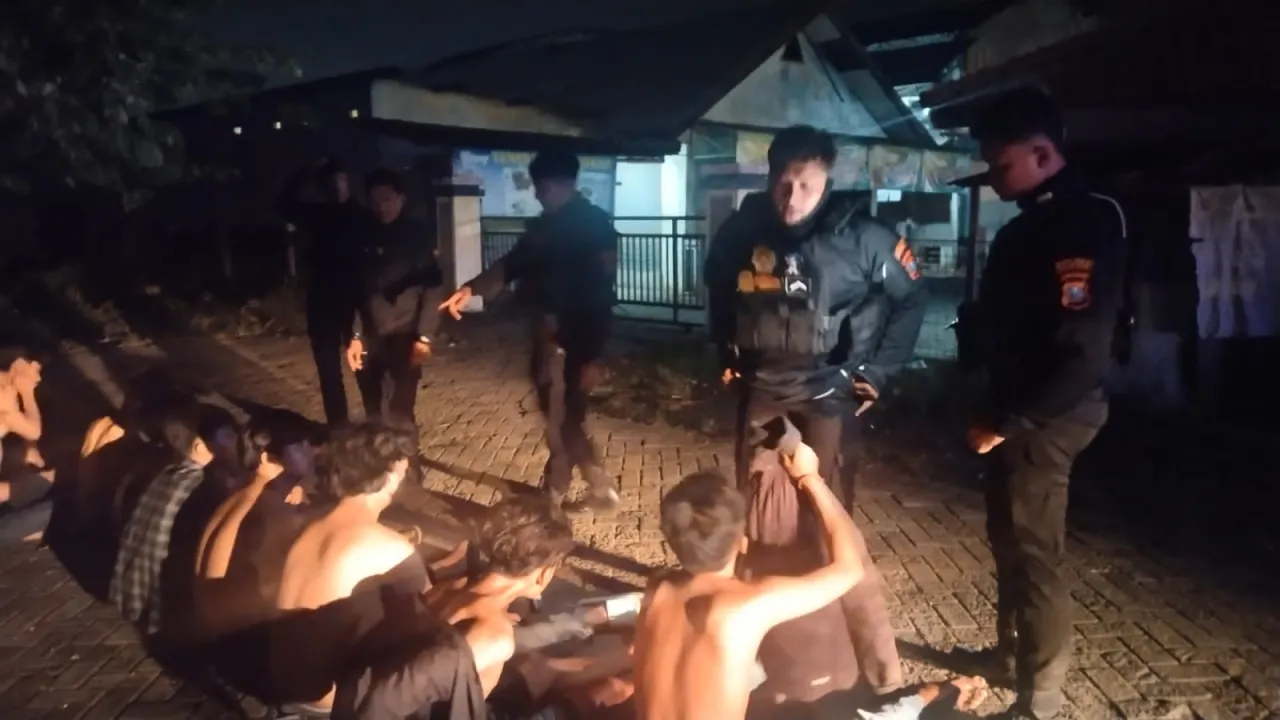 'Raimas Kalamunyeng' Patroli Malam, Amankan Gangster di Driyorejo