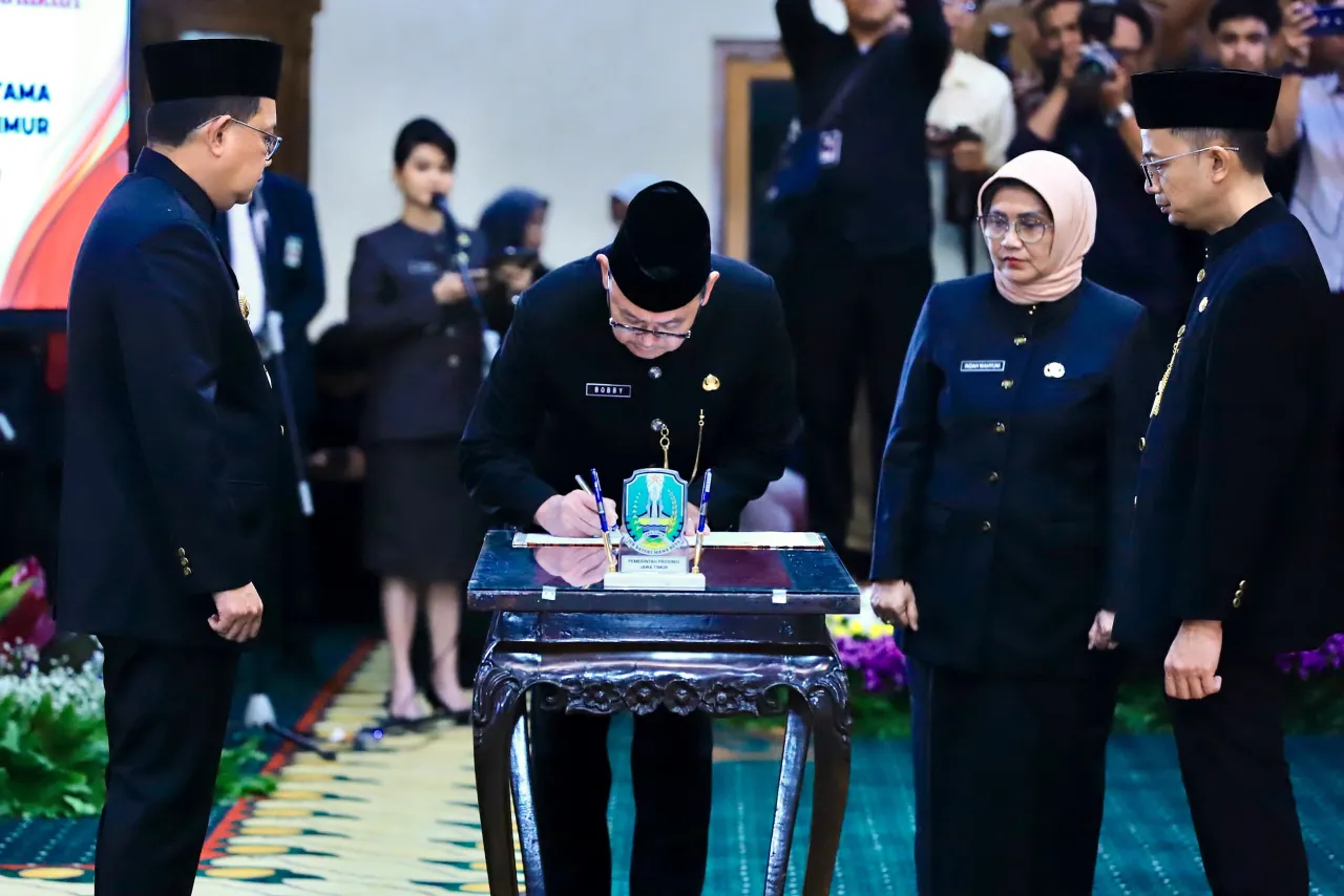 Baca juga : Lantik Empat Pejabat Pimpinan Tinggi Pratama, Adhy Karyono Pesan Berikan Gebrakan Bagi Provinsi Jati