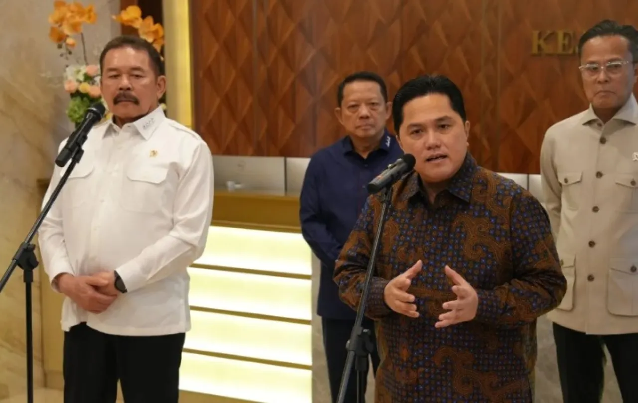 Jaksa Agung Titipkan Barang Sitaan Tanah ke Menteri BUMN