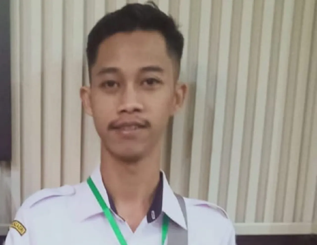 Baca juga : Kalah Gugatan Hak Asuh Anak, Oknum Pegawai DPRD Surabaya Ancam Mantan Istri